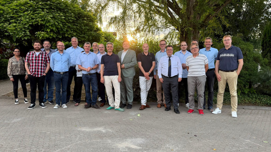 Innovation driver Engelmann hosts AI meeting Bild